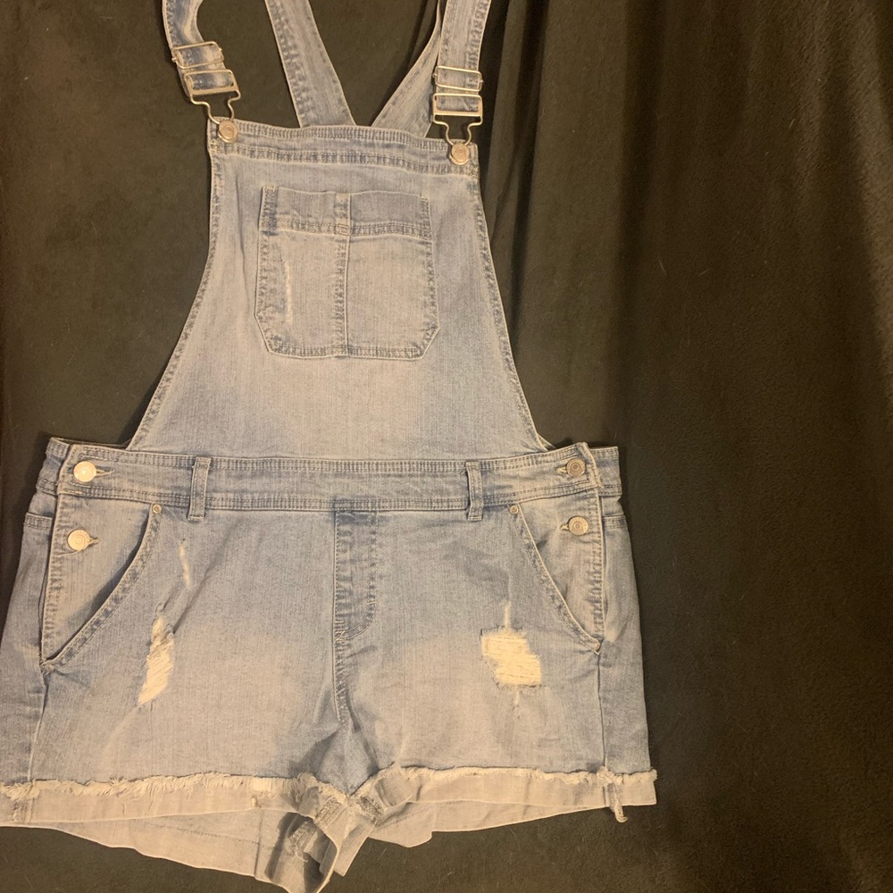 Overall shorts size 15/16